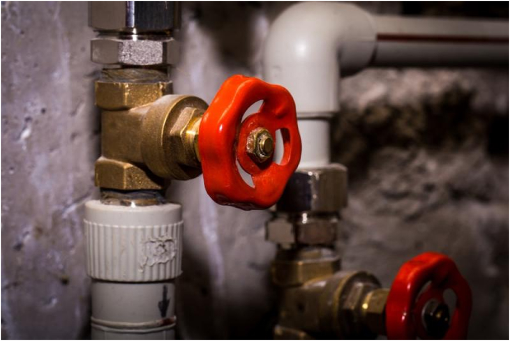 Plumbing In Older Etobicoke Homes: What To Watch For